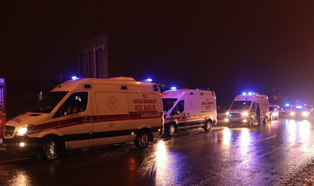 Kayseri'de zincirleme trafik kazası: 1'i ağır 5 yaralı