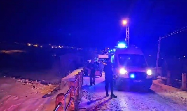 Minibüs şarampole devrildi: 15 yaralı