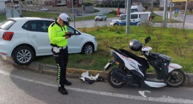 Otomobil ile motosiklet çarpıştı: 2 yaralı