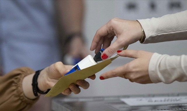 Seçime katılacak siyasi partilerin oy pusulasındaki yerleri