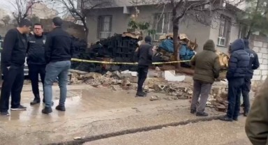 Siverek'te duvarın altında kalan kardeşlerden birisi öldü