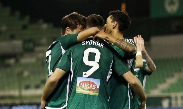 Terim'li Panathinaikos liderliğe yükseldi