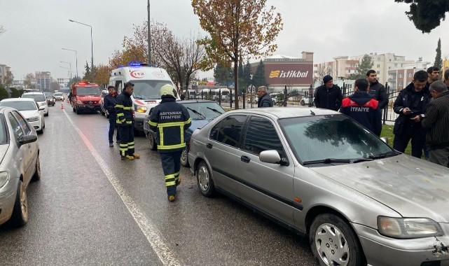 Üç aracın karıştığı zincirleme kazada 1 kişi yaralandı