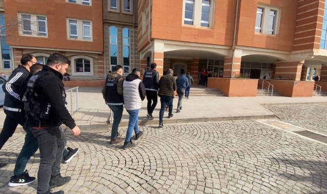 27 bin 944 sentetik ecza ele geçirildi: 3 tutuklama