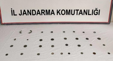 33 adet tarihi obje satmaya çalışan 3 şüpheli yakalandı