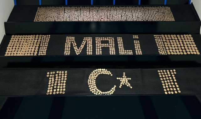 Adana'da çok sayıda sahte altın ele geçirildi