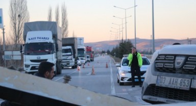 Afyonkarahisar’da zincirleme trafik kazası: 10 yaralı