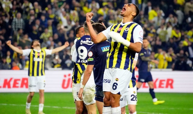 Alexander Djiku cezalı duruma düştü