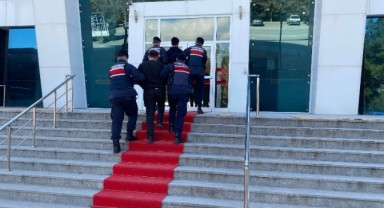 Burdur’da uyuşturucu operasyonu: 7 tutuklama
