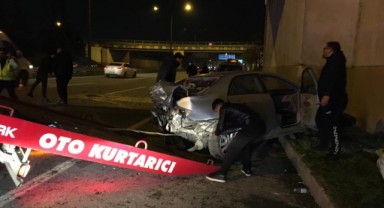 D-100 karayolunda iki araç çarpıştı: 3 yaralı