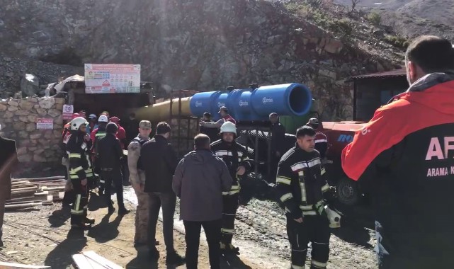 Elazığ'da maden ocağında göçük! Toprak altında kalan işçiler var