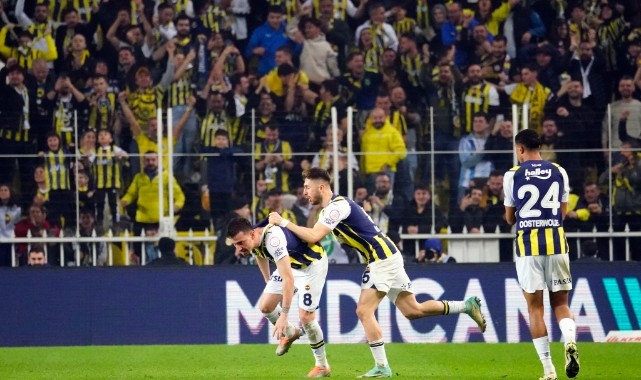 Fenerbahçe yenilmezlik serisini 16 maça çıkardı