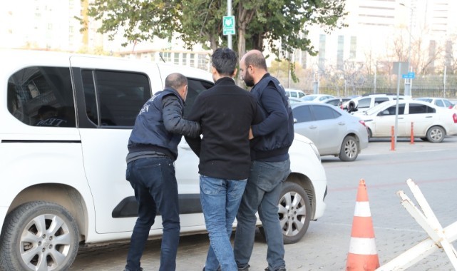 FETÖ'den aranan ihraç polis memuru yakalandı