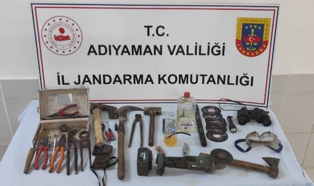 Kablo hırsızlığı yapan 2 şahıs yakalandı