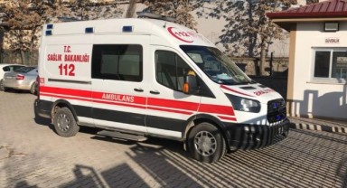 'Kız meselesinden' çıkan kavgada 1 öğrenci bıçaklandı