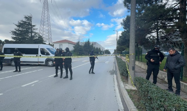 Kocaeli'de bir fabrikada çalışanların rehin alındığı iddia ediliyor