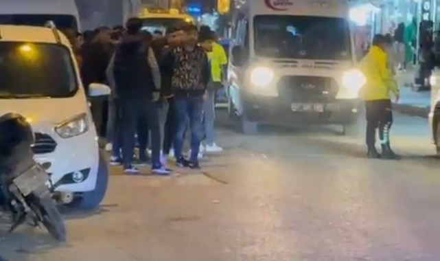 Motosiklet sürücüsü yayaya çarptı: 1 yaralı
