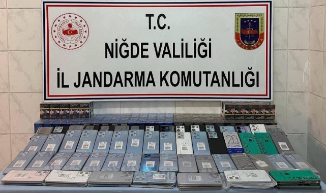 Niğde'de 78 adet kaçak cep telefonu yakalandı