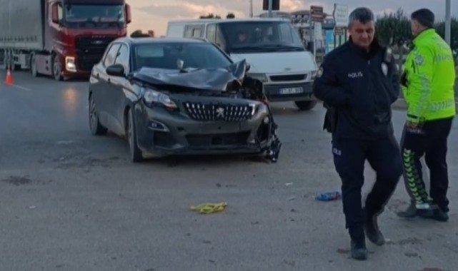 Otomobil ile çarpışan motosiklet sürücüsü yaralandı