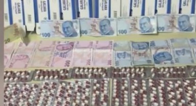 Otomobilden yüzlerce uyuşturucu hap çıktı, şüpheli tutuklandı