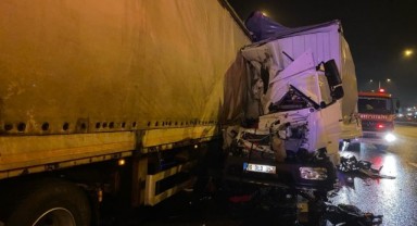 Otoyolda feci kaza: 1 ölü, 1 yaralı