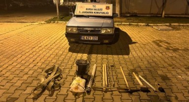 Roma dönemine ait mezarlığı asitle eritmeye çalışanlar yakalandı