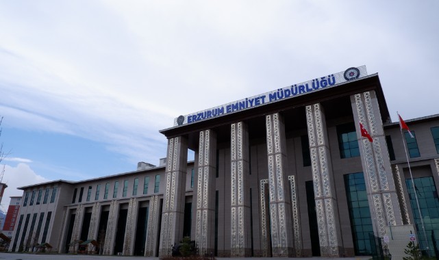 Sokak satıcılarına operasyon: 8 şahıs tutuklandı
