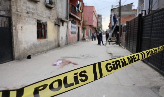 Uyuşturucu kullandığını öne sürdüğü kızını bıçakladı