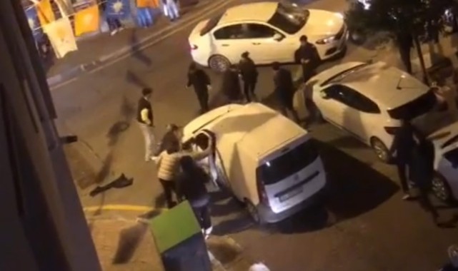 Yol verme kavgasında 2 kişi bıçaklandı