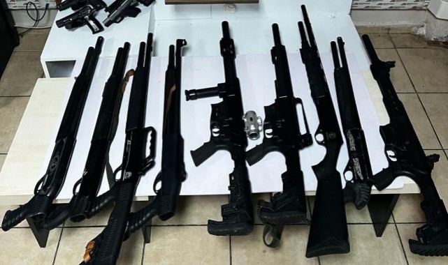 Yüreğir’de 27 ruhsatsız tabanca ele geçirildi