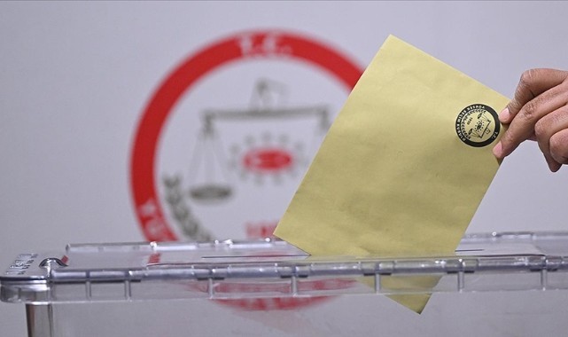 31 Mart seçimlerinde yarışacak adayların listeleri kesinleşti