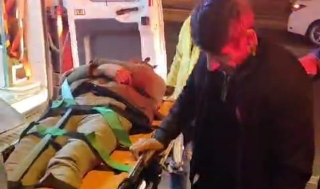 Ağır hasarlı binanın 1'inci katından düşen şahıs yaralandı