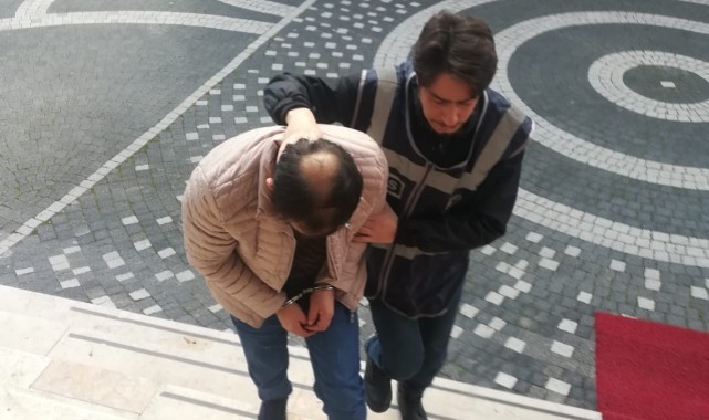 Aranan şahıs sahte ehliyetle yakalandı
