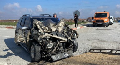 Cip kamyona arkadan çarptı: 1 yaralı