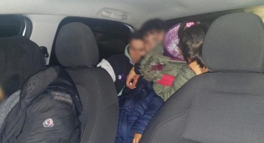 Çok sayıda kaçak göçmen yakalandı: 15 organizatör tutuklandı