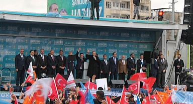 Cumhurbaşkanı Erdoğan mitingde aday tanıtımı yaptı