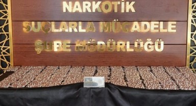 Durdurulan araçta uyuşturucu hap ele geçirildi