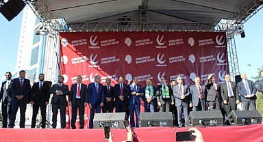 Erbakan, Şanlıurfa'da halkla buluştu