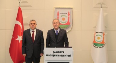 Eski Milli Savunma Bakanı Akar Şanlıurfa'ya ziyaret gerçekleştirdi