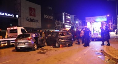 Feci kazada ortalık savaş alanına döndü: 2 ölü, 7 yaralı