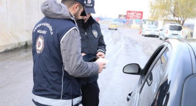 Göçmen kaçakçılığı suçundan kesinleşmiş cezası bulunan kişi yakalandı