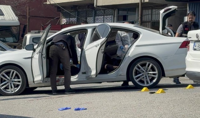 Husumetlisi otomobilden indiği esnada vurdu