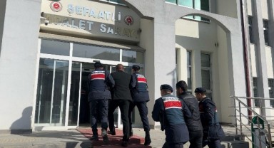 Jandarma ekipleri tefecilik ağını çökertti: 10 gözaltı