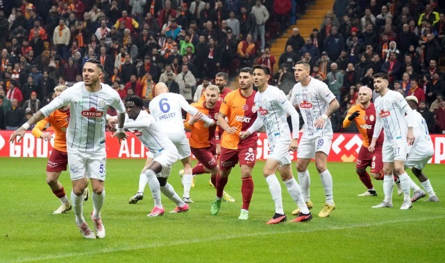 Kaan Ayhan sakatlandı