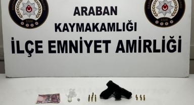 Kovalamaca sonucu uyuşturucu ve silah ele geçirildi