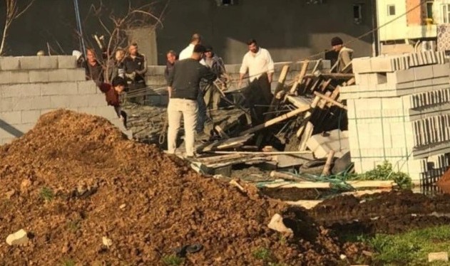 Mardin'de inşaat iskelesi çöktü, yaralılar var