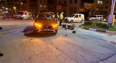 Otomobil ile motosiklet çarpıştı: 1 yaralı