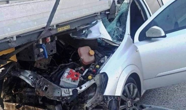 Otomobil tıra arkadan çarptı: 1 ağır yaralı