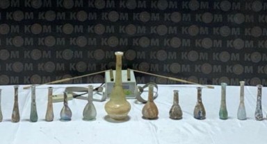 Roma dönemine ait 14 gözyaşı şişesi ele geçirildi