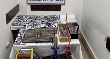Sahte plaka atölyesine jandarmadan operasyon